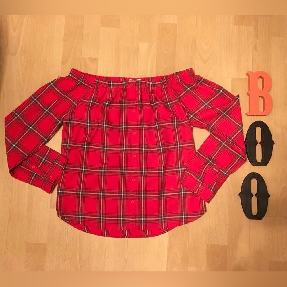 Red Plaid flannel Women's cold shoulder blouse top Holiday Christmas Honey Belle